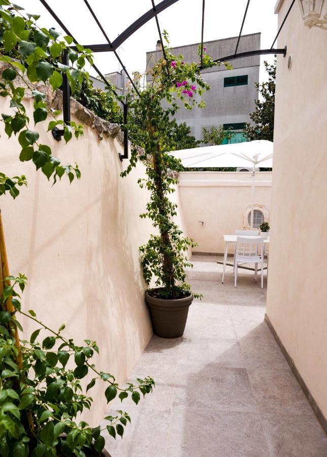 Aurelia Suites&apartments